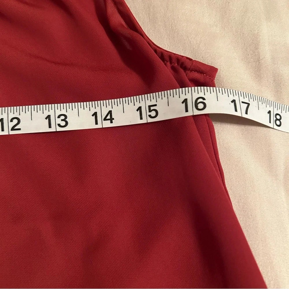 Laundry by Shelli Segal XS Maroon Sleeveless Ruffled Mock Neck Blouse Tank Top - Picture 8 of 9